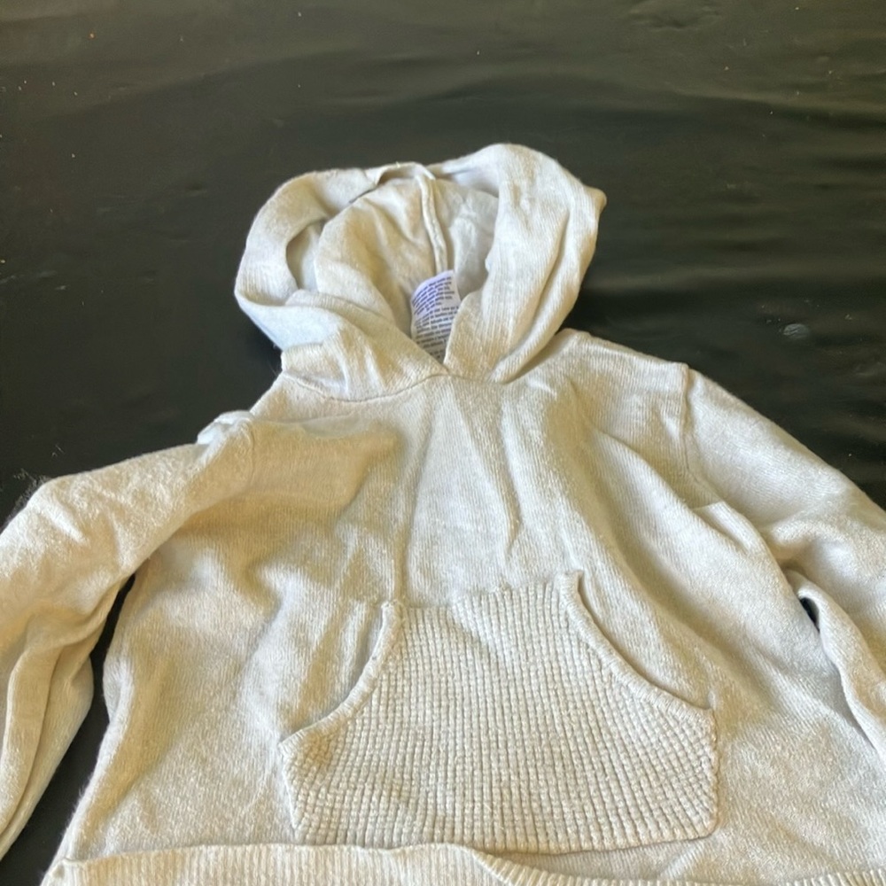 FINAL MARKDOWN Modern moments hooded sweater 12 months